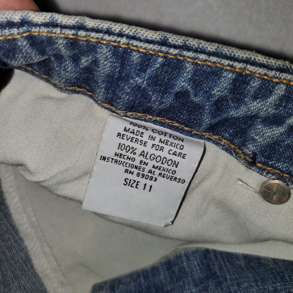 L.E.I. shorts, NWT, size 11 - Picture 3 of 6